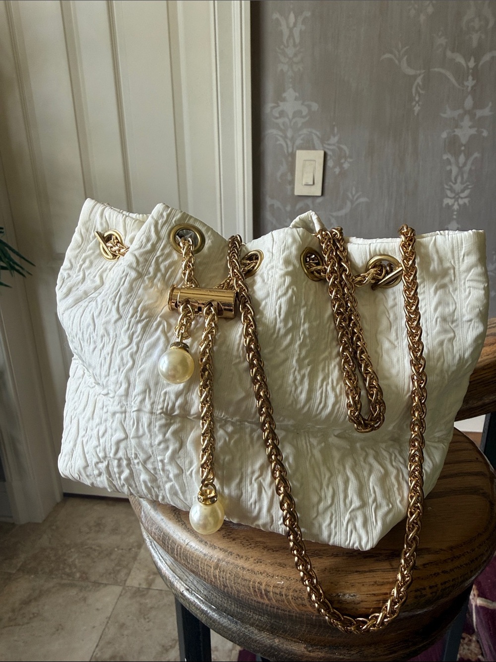 Crossbody ladies bucket bag perfect condition long chain strap - Picture 2 of 6